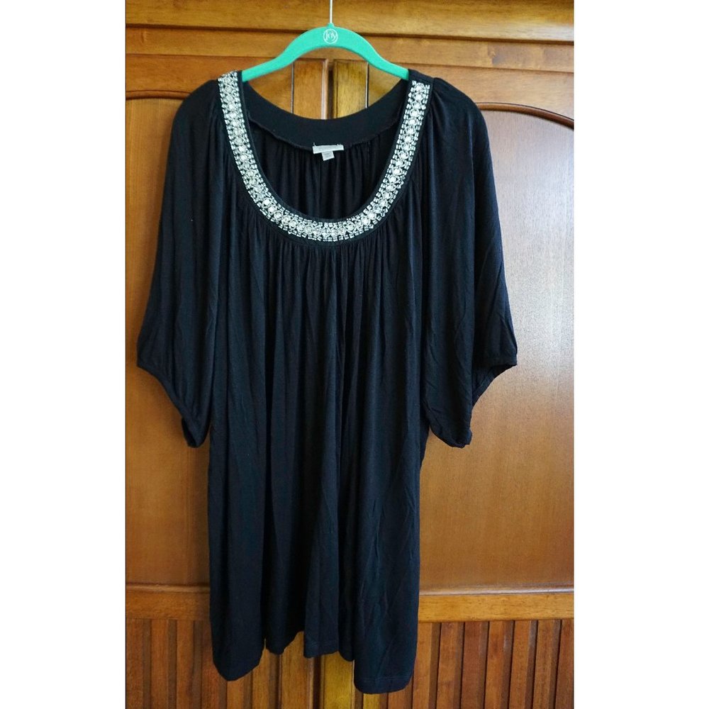 Avenue Black 1/2 Sleeve Blouse with Beaded Neck